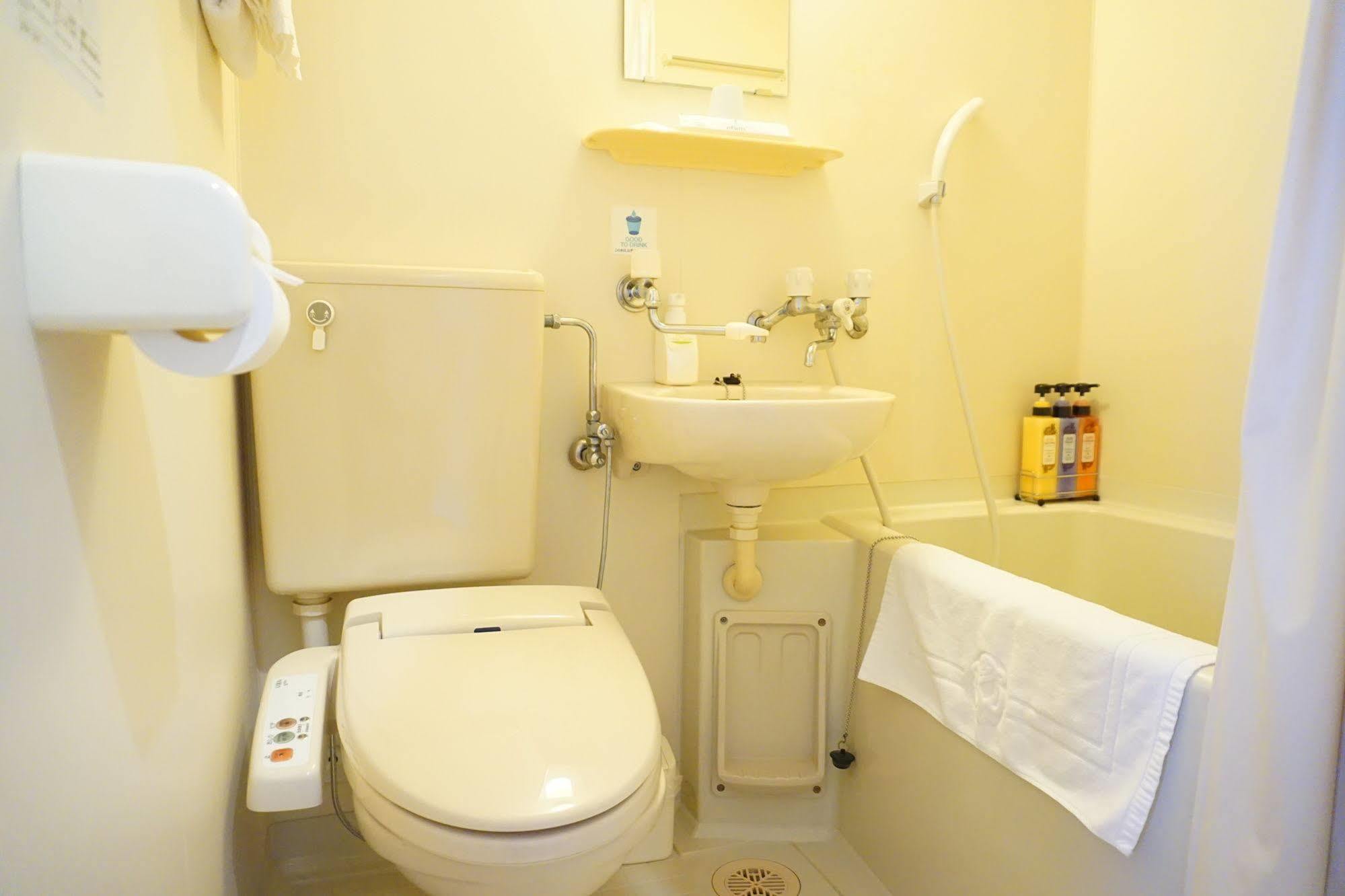 Hotel Etwas Tenjin Fukuoka  Exteriör bild