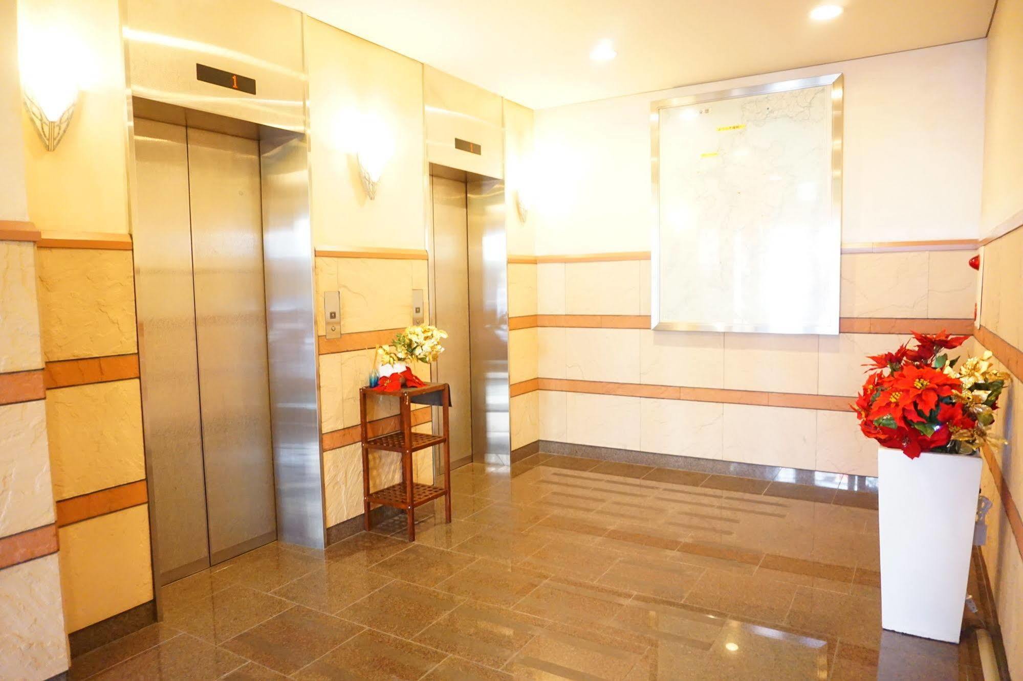 Hotel Etwas Tenjin Fukuoka  Exteriör bild